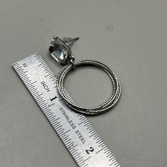 Elegant Silver Hoop Earrings - Picture 4 of 4